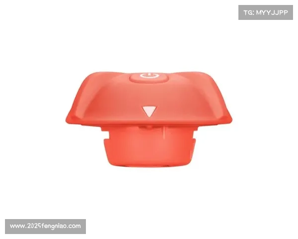 新型智能网球拍内置传感器，可实时分析击球数据